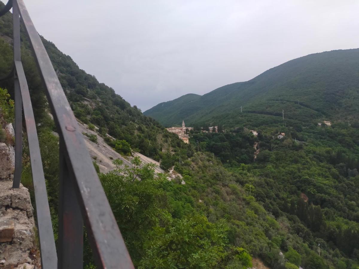 Traivicolidifoligno Otel Dış mekan fotoğraf